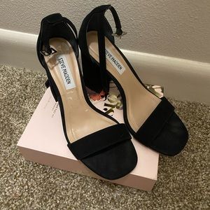 Steve Madden heels size 6 worn once like new.